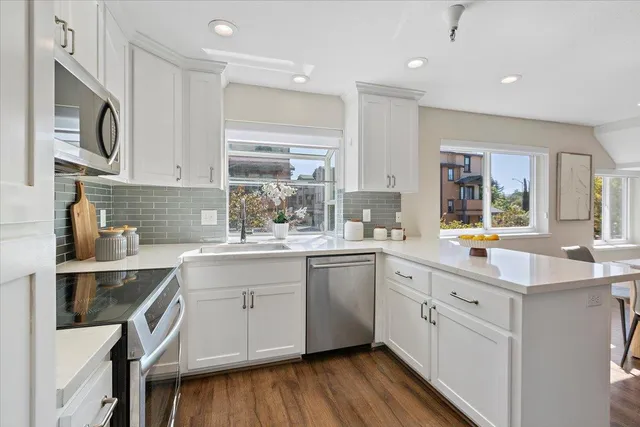 $1,498,000 | 363 North Rengstorff Avenue, Unit 5, Mountain View, CA 94043