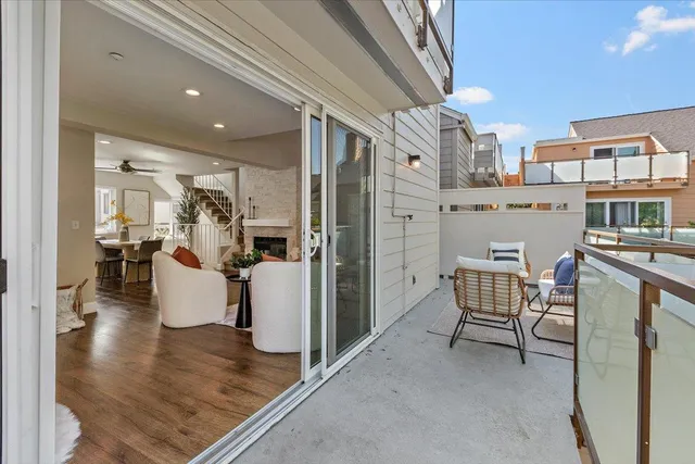 $1,498,000 | 363 North Rengstorff Avenue, Unit 5, Mountain View, CA 94043
