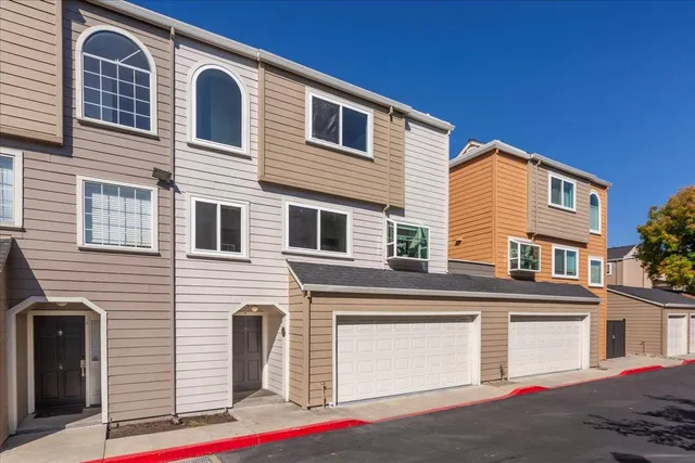 $1,498,000 | 363 North Rengstorff Avenue, Unit 5, Mountain View, CA 94043