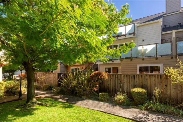 $1,498,000 | 363 North Rengstorff Avenue, Unit 5, Mountain View, CA 94043