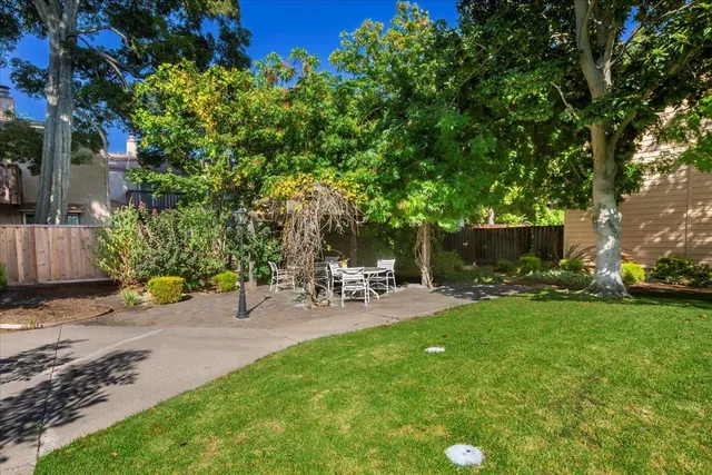 $1,498,000 | 363 North Rengstorff Avenue, Unit 5, Mountain View, CA 94043