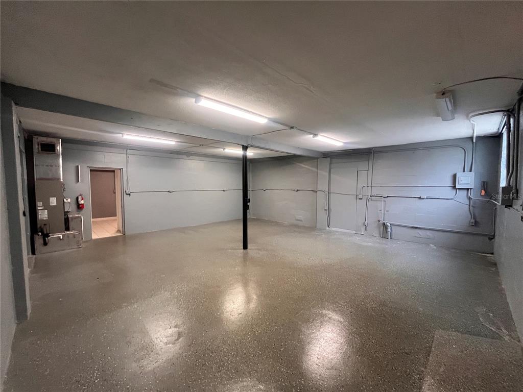 324 4th Street Northwest Winter Haven, FL 33881 - Photo 17 of 18 a view of empty room