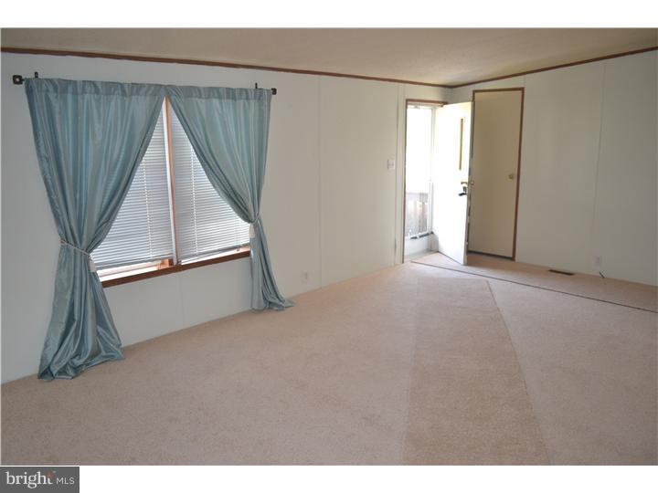 7 Faust North Road Bethel, PA 19507 - Photo 2 of 22 Living Room