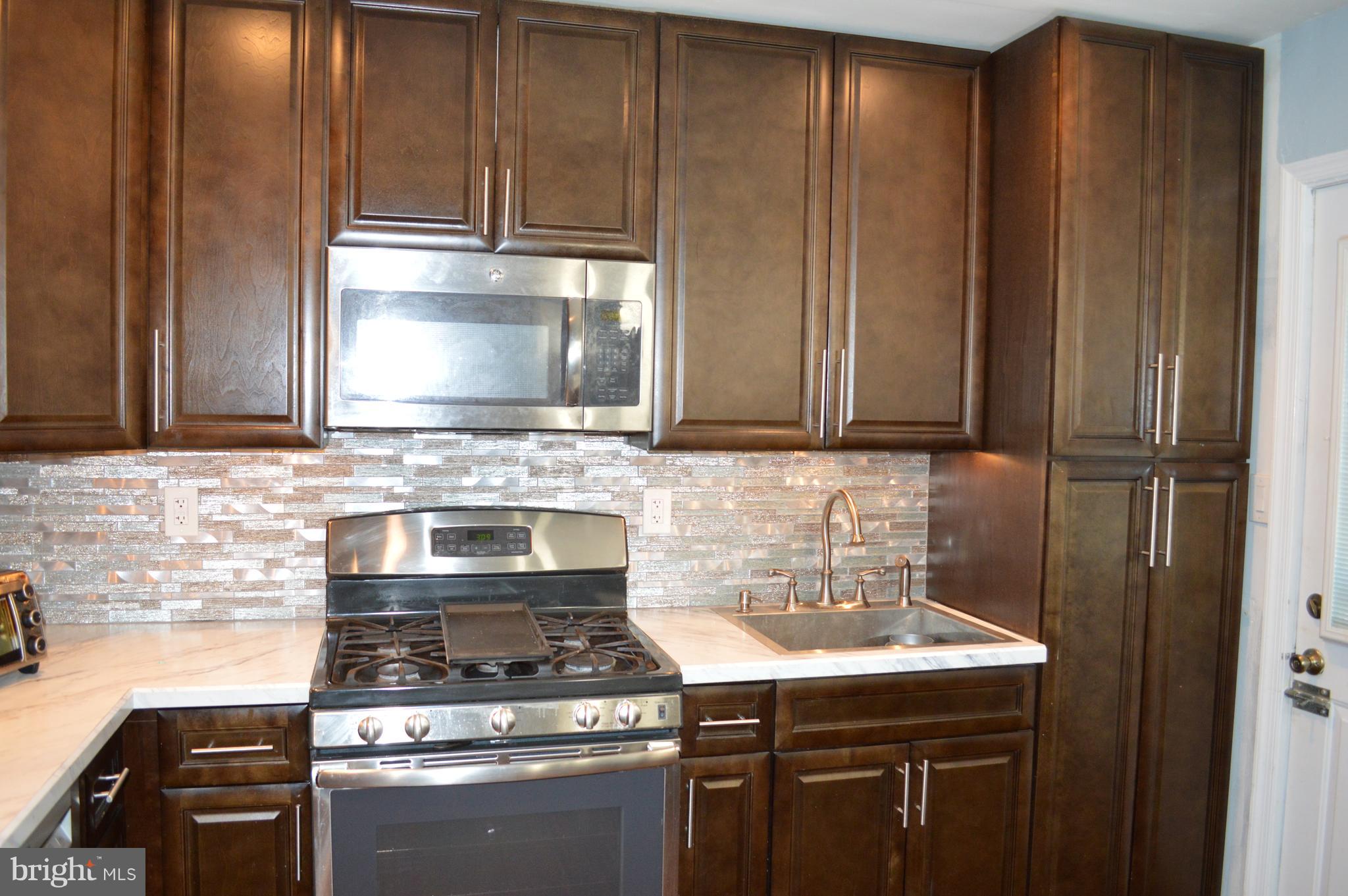 3807 Bancroft Road Baltimore, MD 21215 - Photo 4 of 25 Gallery Image 4
