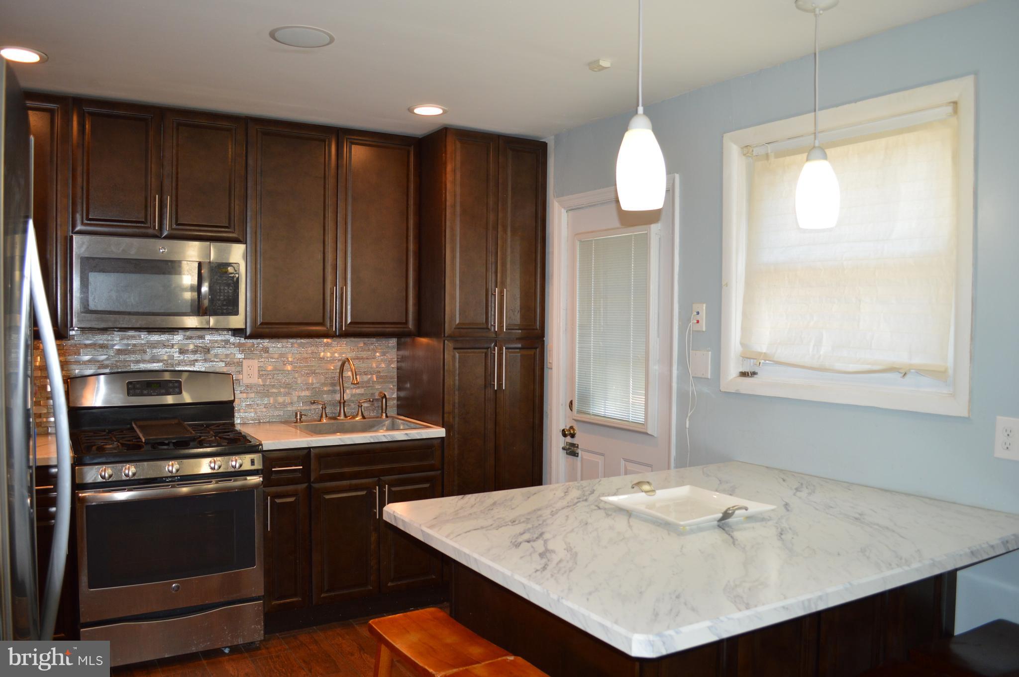 3807 Bancroft Road Baltimore, MD 21215 - Photo 5 of 25 Gallery Image 5