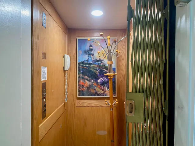 a view of an entryway