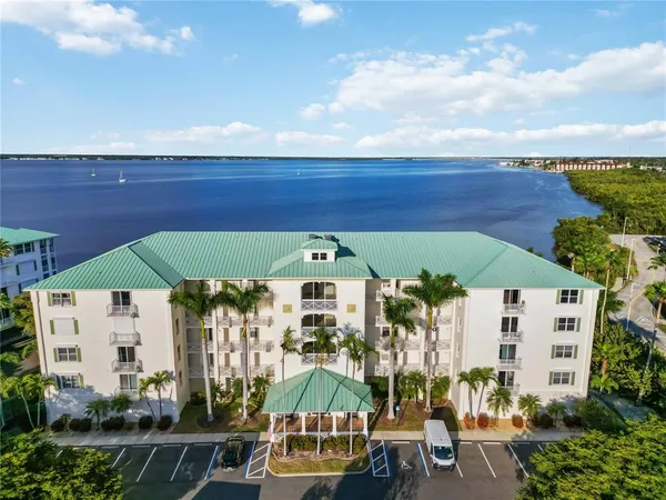 $600,000 | 200 Harbor Walk Drive, Unit 322, Punta Gorda, FL 33950