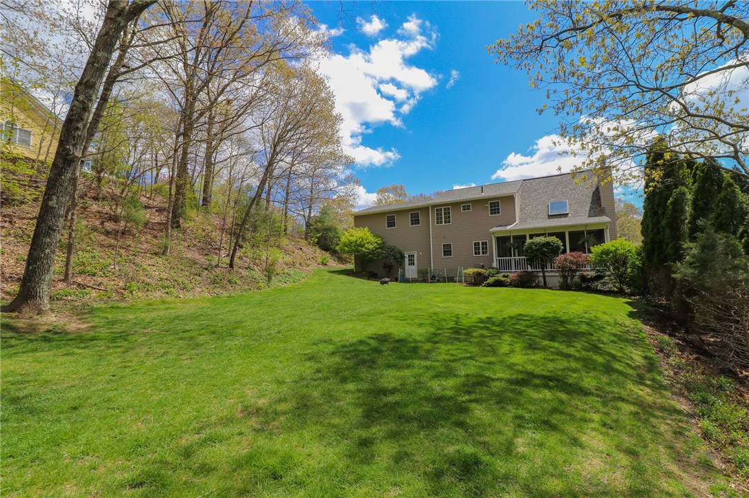 6 Oakledge Road Cumberland, RI 02864 - Photo 8 of 47