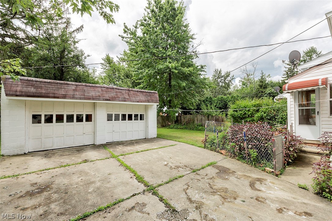 4296 Ardmore Road South Euclid, OH 44121 - Photo 27 of 29