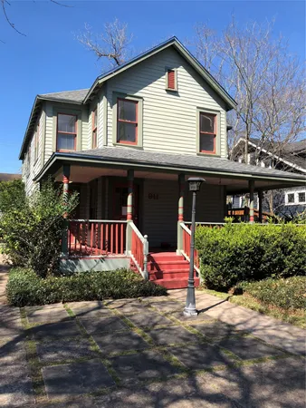 $1,225 | 911 Harvard Street, Unit 4, Houston, TX 77008