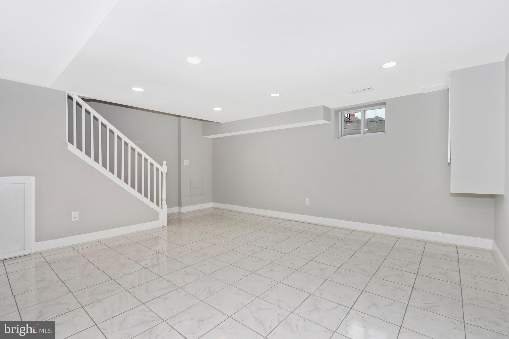 5619 Clearspring Road Baltimore, MD 21212 - Photo 37 of 56 Family Room