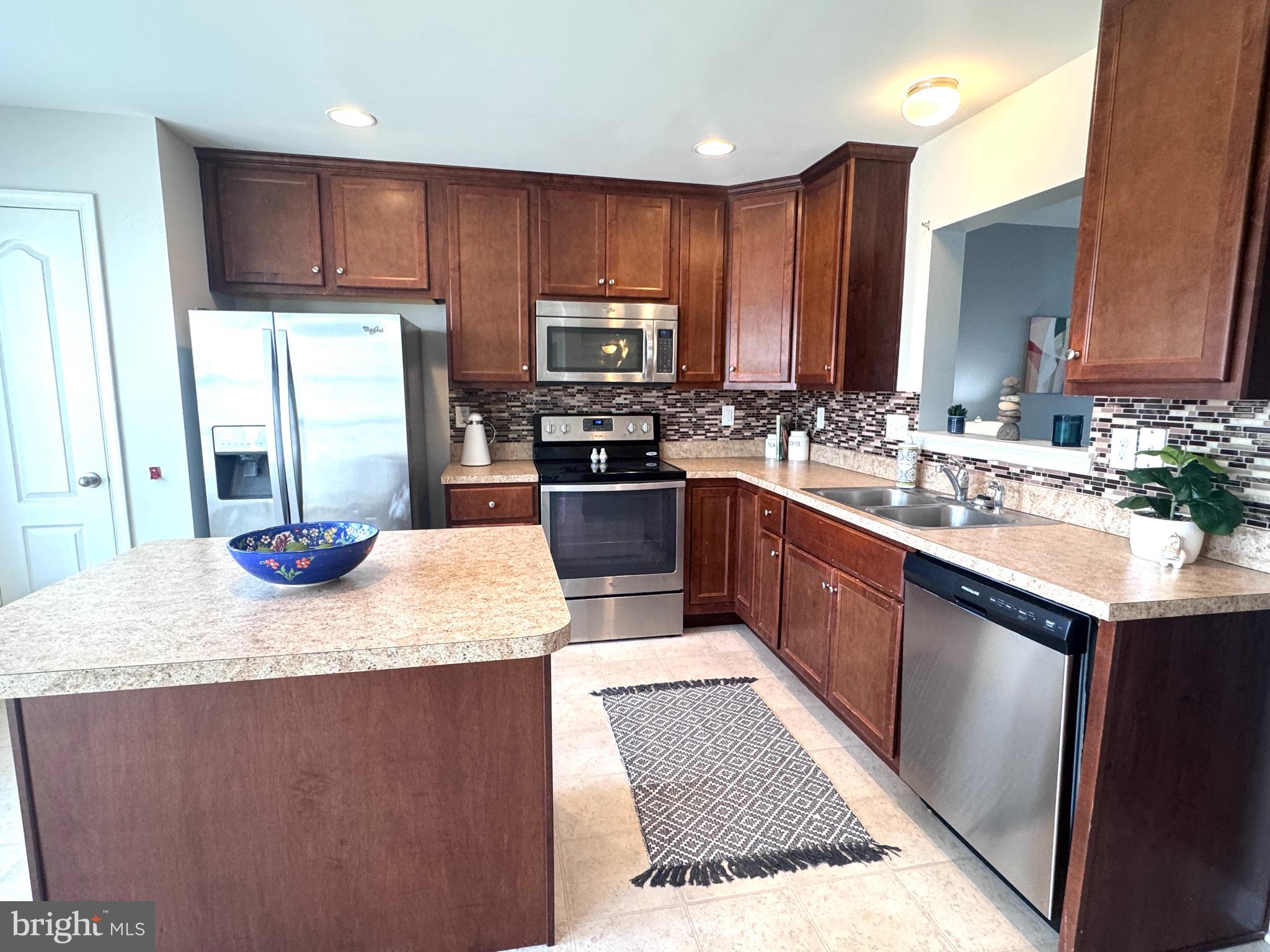 334 Rumbling Rock Road Hedgesville, WV 25427 - Photo 4 of 13