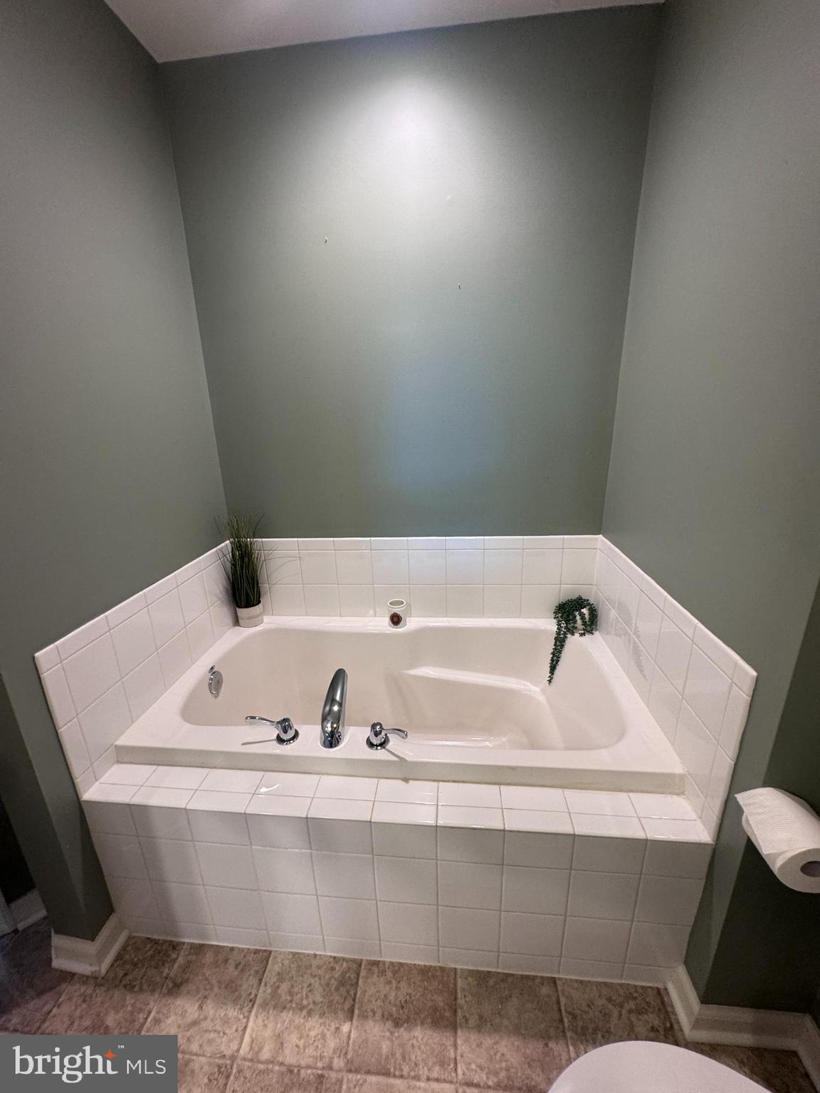 334 Rumbling Rock Road Hedgesville, WV 25427 - Photo 10 of 13