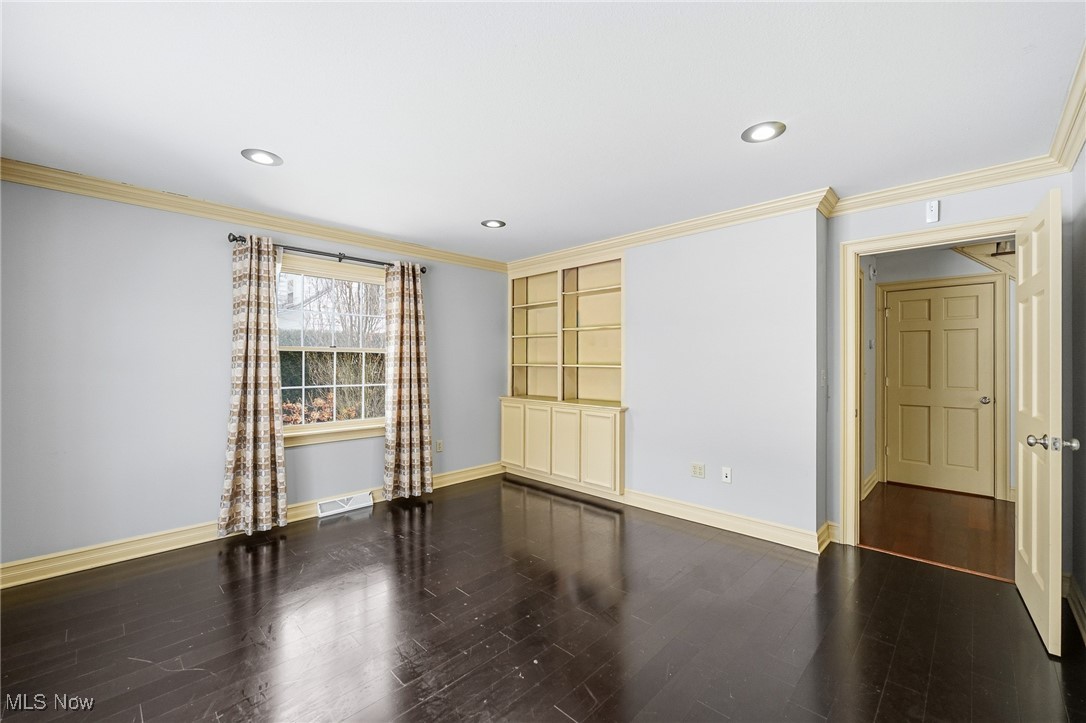 153 Overhill Road Youngstown, OH 44512 - Photo 16 of 49 Gallery Image 16
