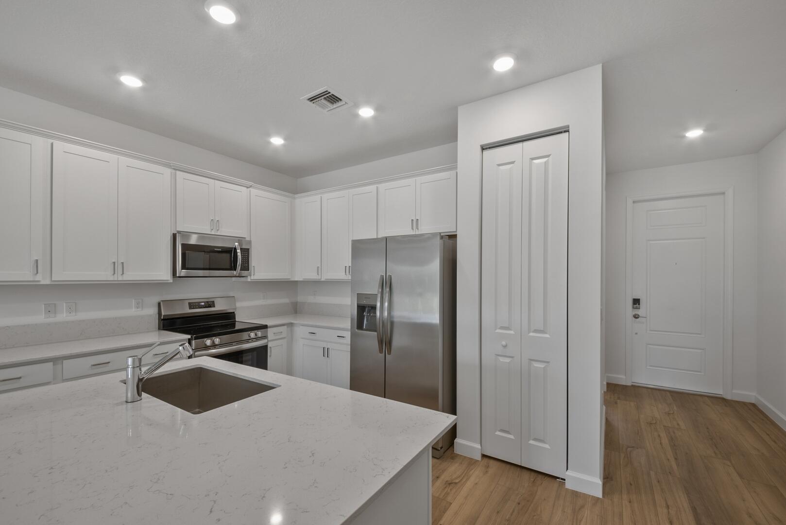 13812 Hero Path Delray Beach, FL 33484 - Photo 4 of 25 SS Appliances