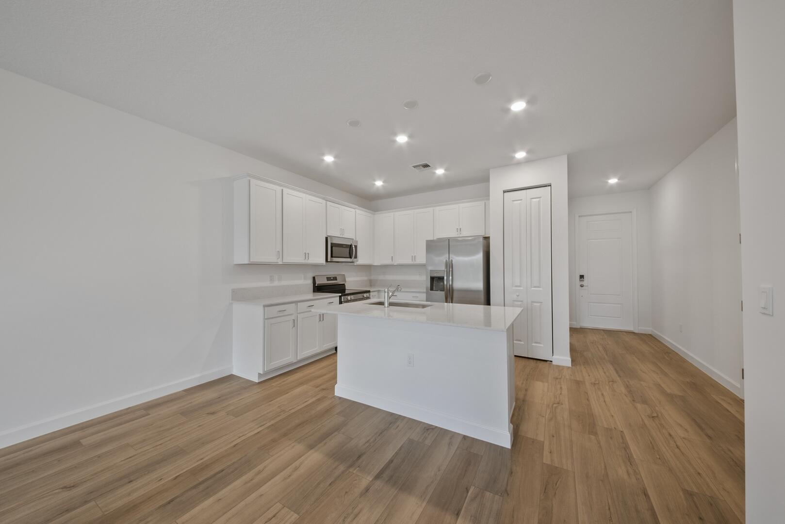 13812 Hero Path Delray Beach, FL 33484 - Photo 6 of 25 1 (10)