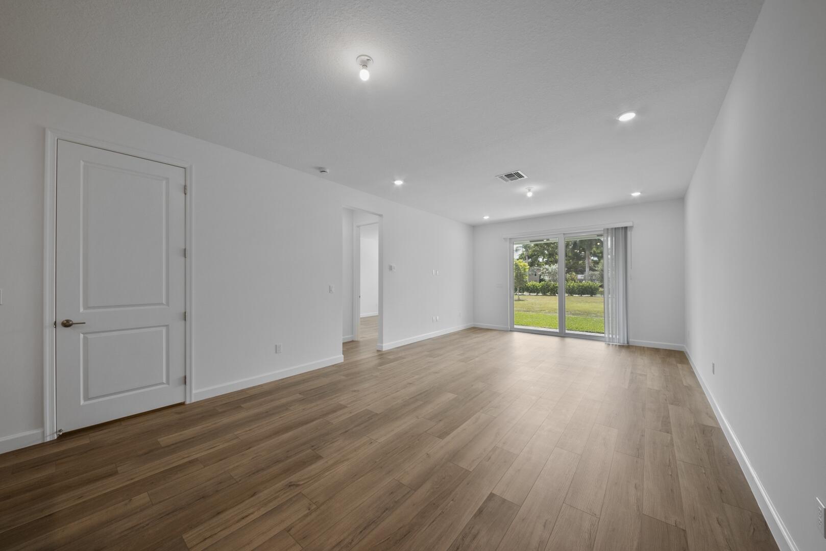 13812 Hero Path Delray Beach, FL 33484 - Photo 7 of 25 LVP Flooring