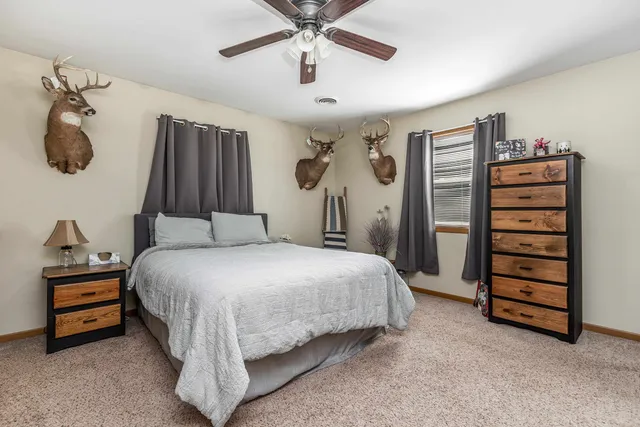 $329,000 | 1390 21st Street, Hazel Green, WI 53811