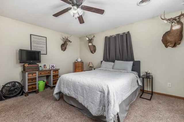 $329,000 | 1390 21st Street, Hazel Green, WI 53811