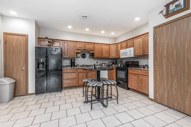 $329,000 | 1390 21st Street, Hazel Green, WI 53811