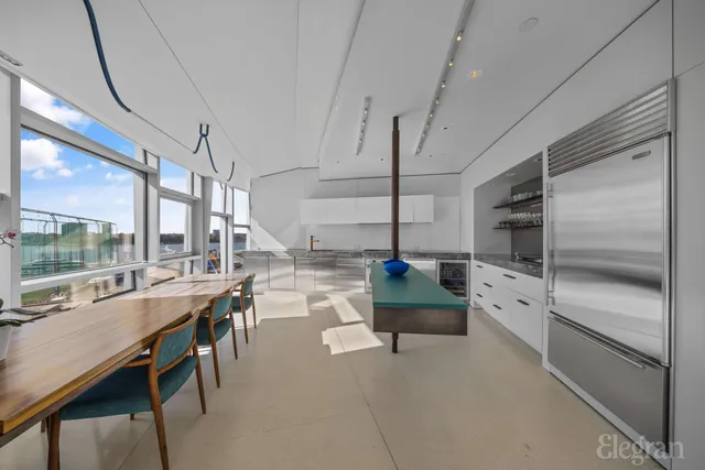 a picture of floor plan