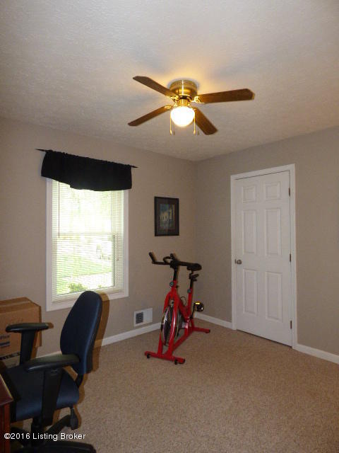 1405 Flatlick Road Mount Washington, KY 40047 - Photo 17 of 22 018