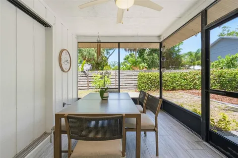 $589,000 | 831 Highland Street, Sarasota, FL 34234