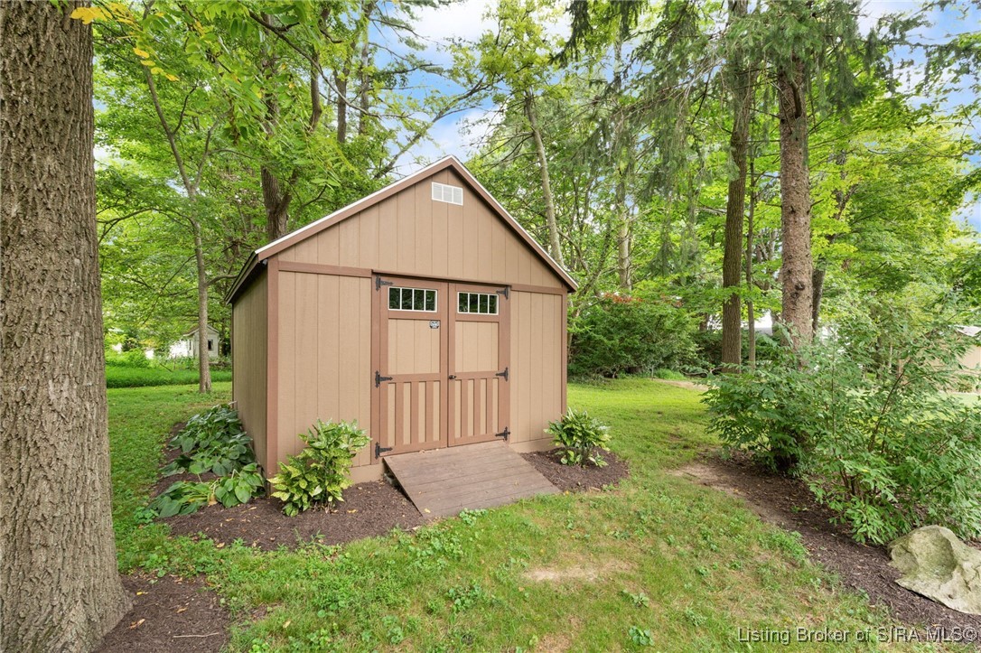 2046 Alonzo Smith Road Georgetown, IN 47122 - Photo 15 of 87 Miller Barn