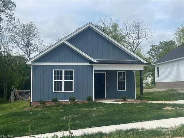 $199,900 | 518 Whiteoak Street, High Point, NC 27260