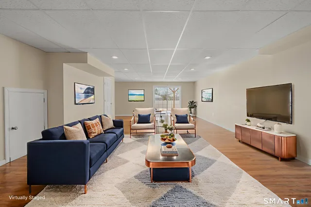 $415,000 | 15 Freedom Way, Unit 105, Niantic, CT 06357