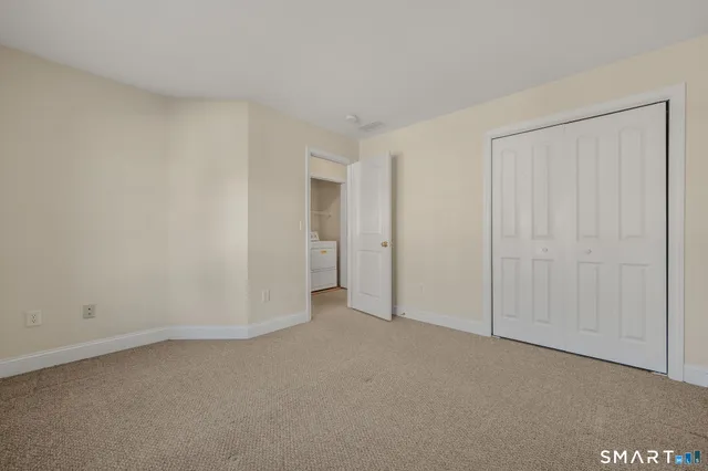 $415,000 | 15 Freedom Way, Unit 105, Niantic, CT 06357