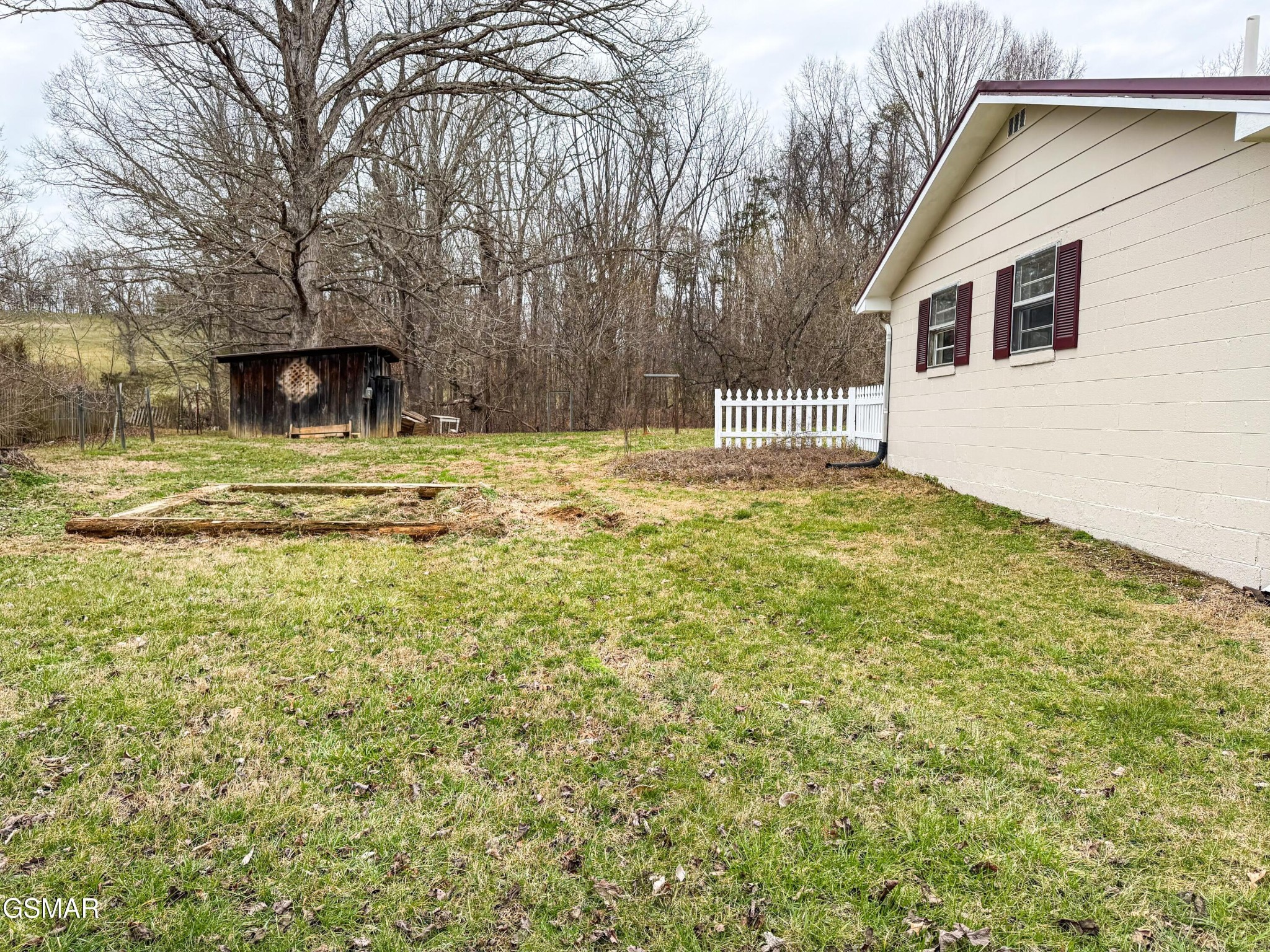 1348 Albert Jones Road Dandridge, TN 37725 - Photo 22 of 31 Gallery Image 22