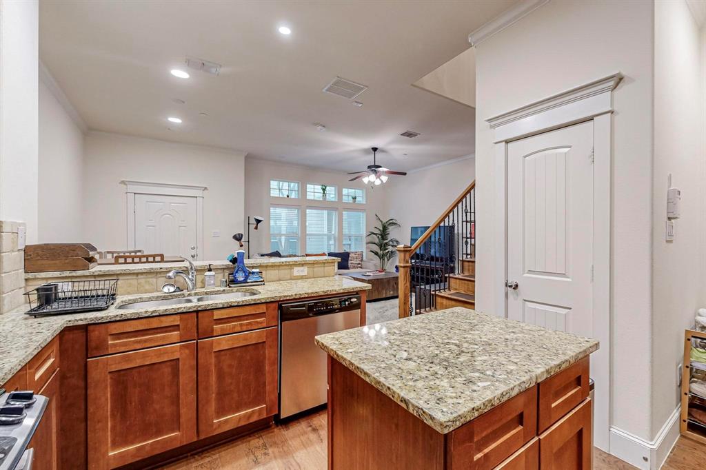 1600 Abrams Road, Unit 39 Dallas, TX 75214 - Photo 14 of 37