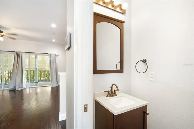 $2,950 | 16 Seagrape Circle, Clearwater, FL 33759