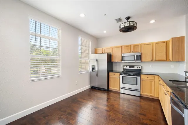 $2,950 | 16 Seagrape Circle, Clearwater, FL 33759