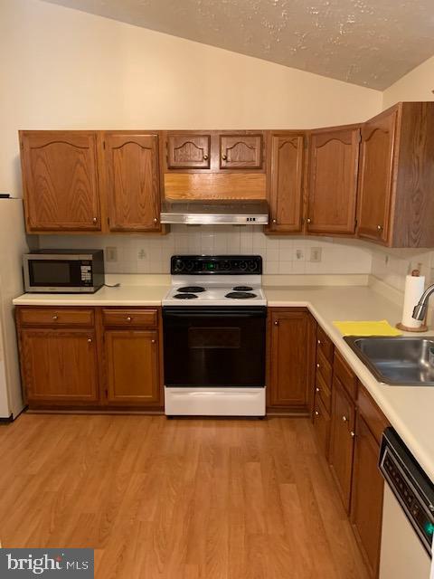 4109 Dutch Mill Road Randallstown, MD 21133 - Photo 5 of 20 Kitchen
