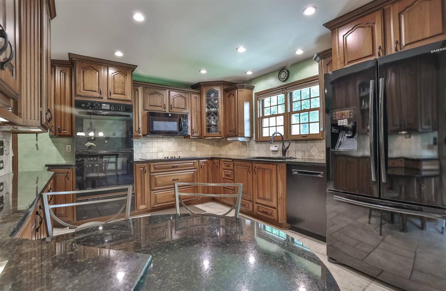 8770 Wuest Road Cincinnati, OH 45251 - Photo 33 of 36 Gallery Image 33