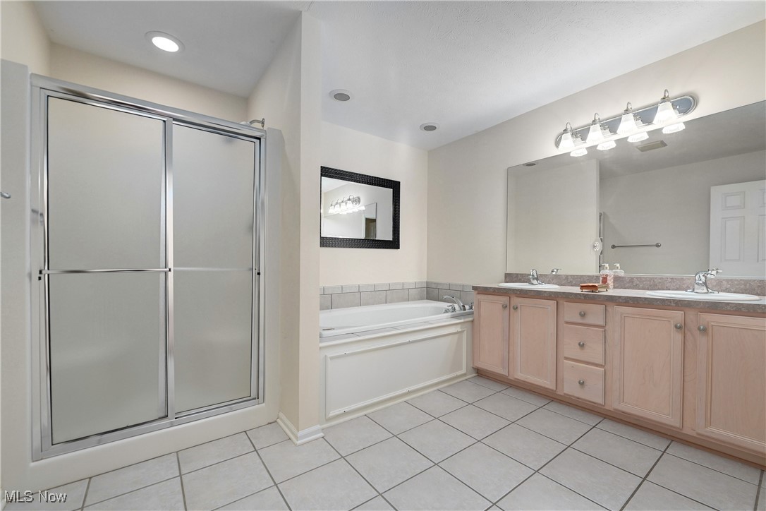 30233 Center Ridge Road, Unit 5 Westlake, OH 44145 - Photo 28 of 48 Gallery Image 28