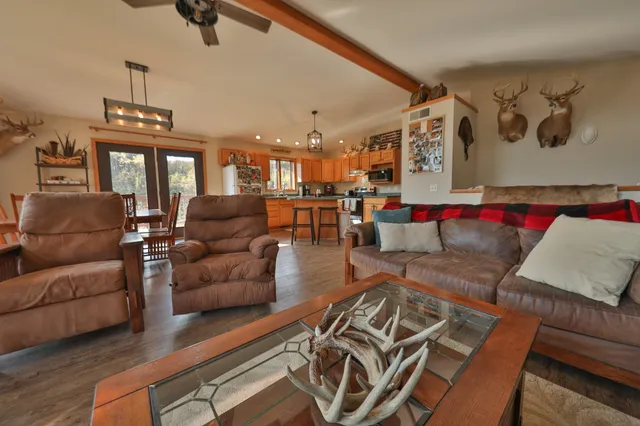 $1,324,900 | 20695 English Hollow Road, Blanchardville, WI 53516