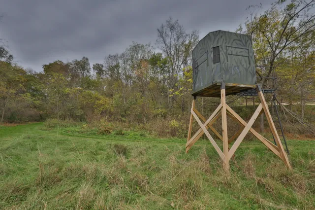 $1,324,900 | 20695 English Hollow Road, Blanchardville, WI 53516