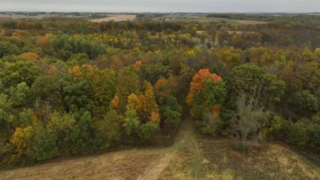 $1,324,900 | 20695 English Hollow Road, Blanchardville, WI 53516