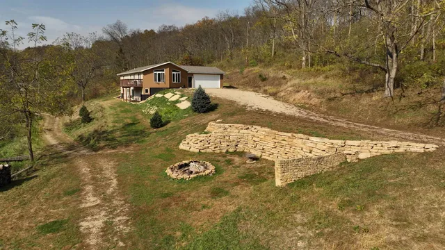 $1,324,900 | 20695 English Hollow Road, Blanchardville, WI 53516