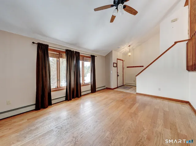 $275,000 | 5 Kathleen Drive, Willimantic, CT 06226