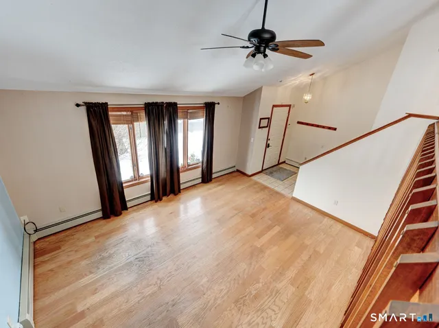 $275,000 | 5 Kathleen Drive, Willimantic, CT 06226