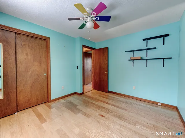 $275,000 | 5 Kathleen Drive, Willimantic, CT 06226