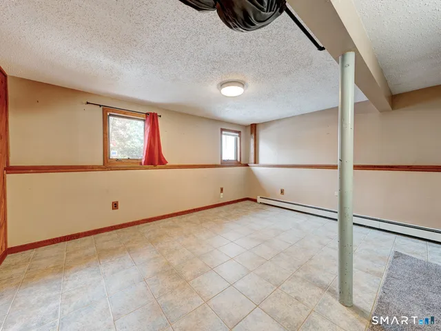 $275,000 | 5 Kathleen Drive, Willimantic, CT 06226