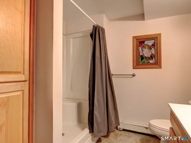 $275,000 | 5 Kathleen Drive, Willimantic, CT 06226