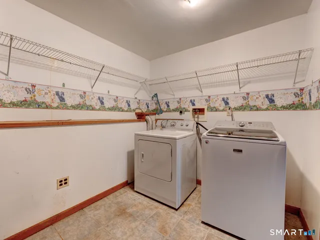 $275,000 | 5 Kathleen Drive, Willimantic, CT 06226