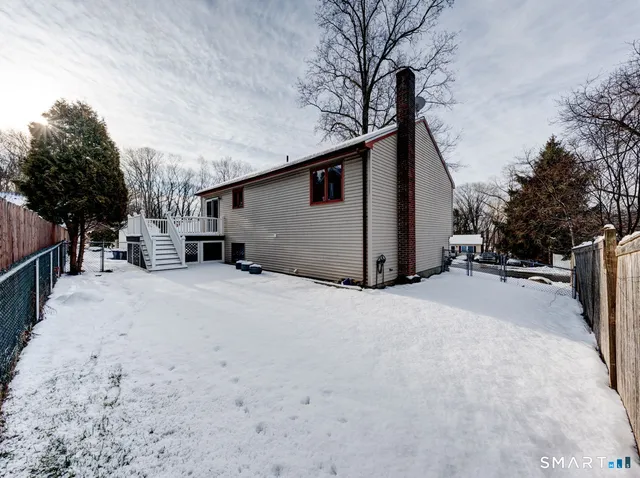 $275,000 | 5 Kathleen Drive, Willimantic, CT 06226