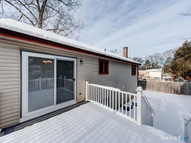 $275,000 | 5 Kathleen Drive, Willimantic, CT 06226